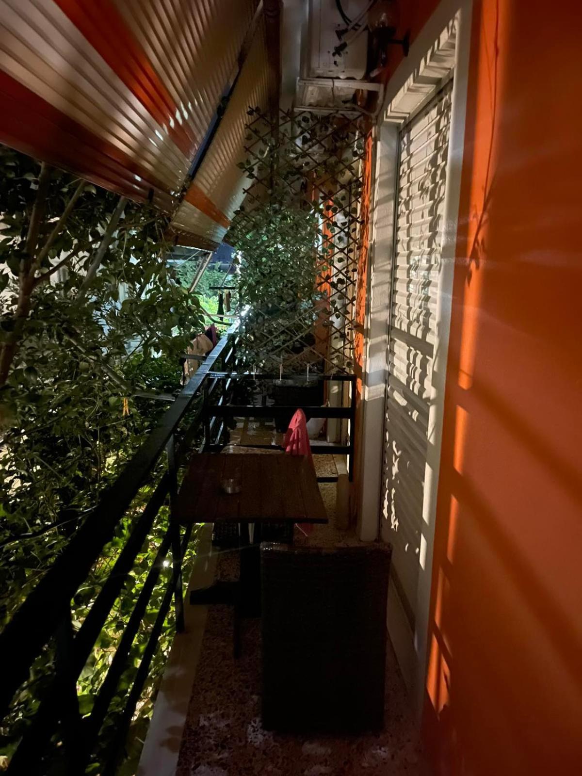 Pislis Rooms Kamena Vourla Bagian luar foto