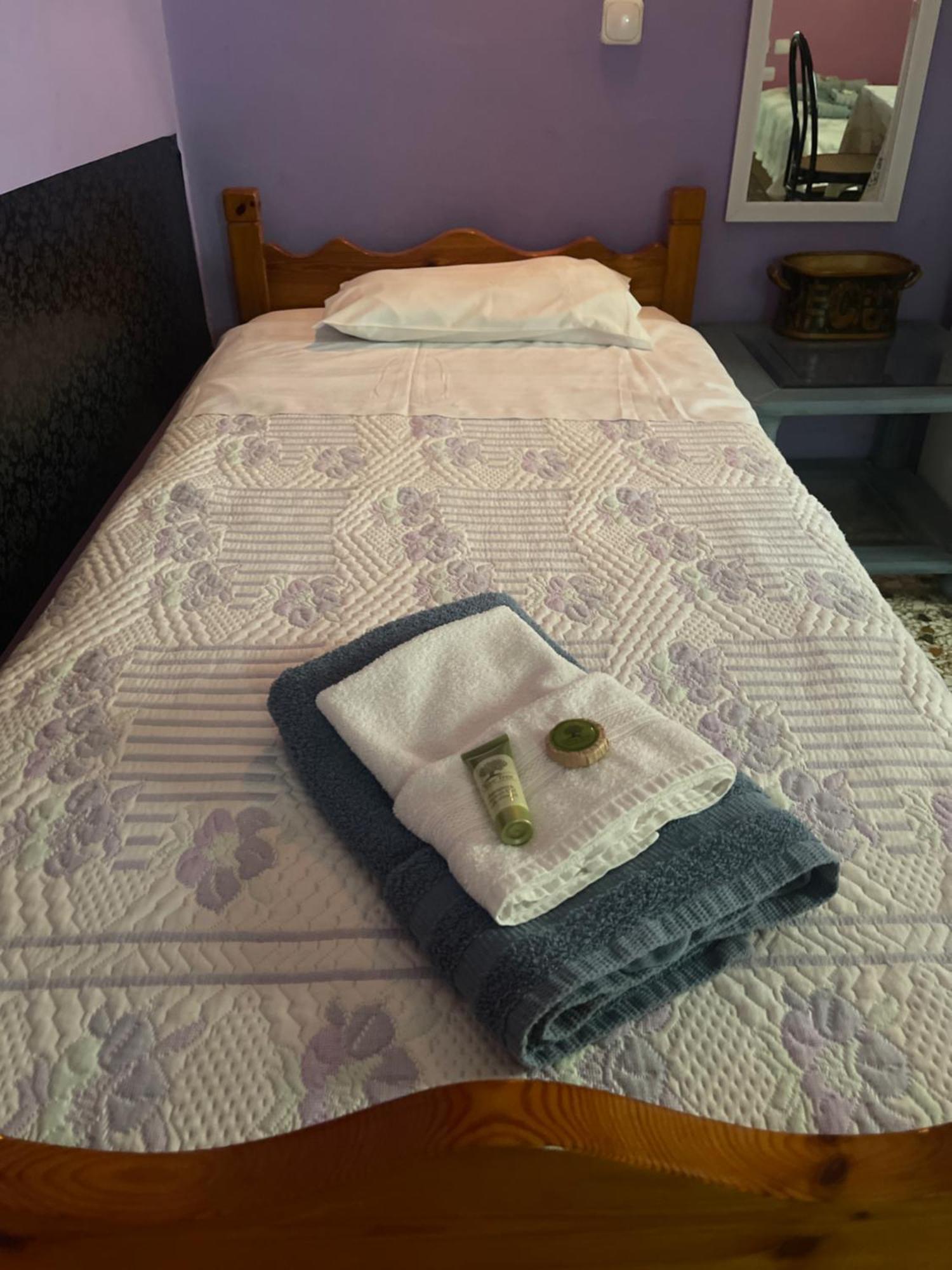 Pislis Rooms Kamena Vourla Bagian luar foto