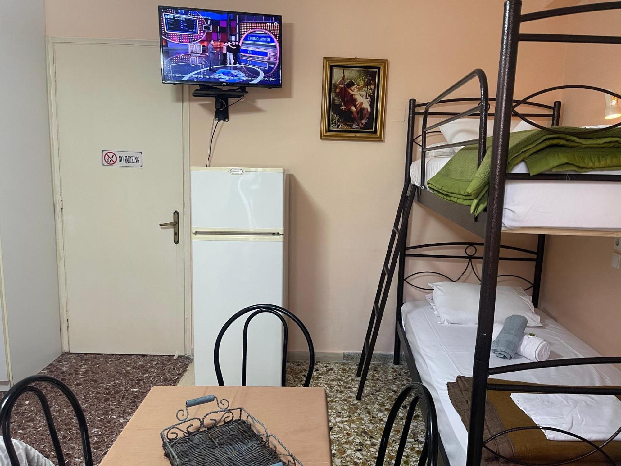 Pislis Rooms Kamena Vourla Bagian luar foto