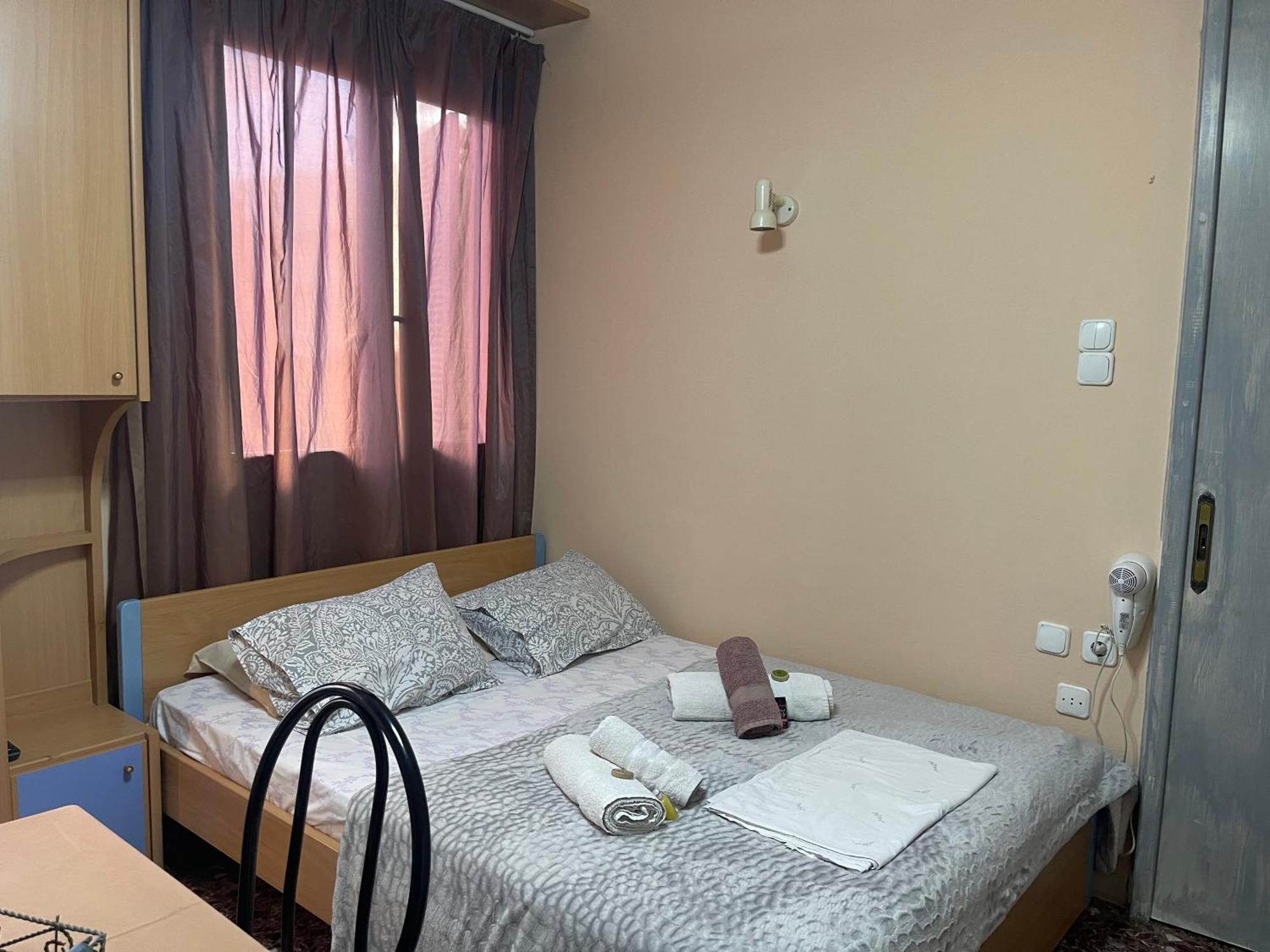 Pislis Rooms Kamena Vourla Bagian luar foto