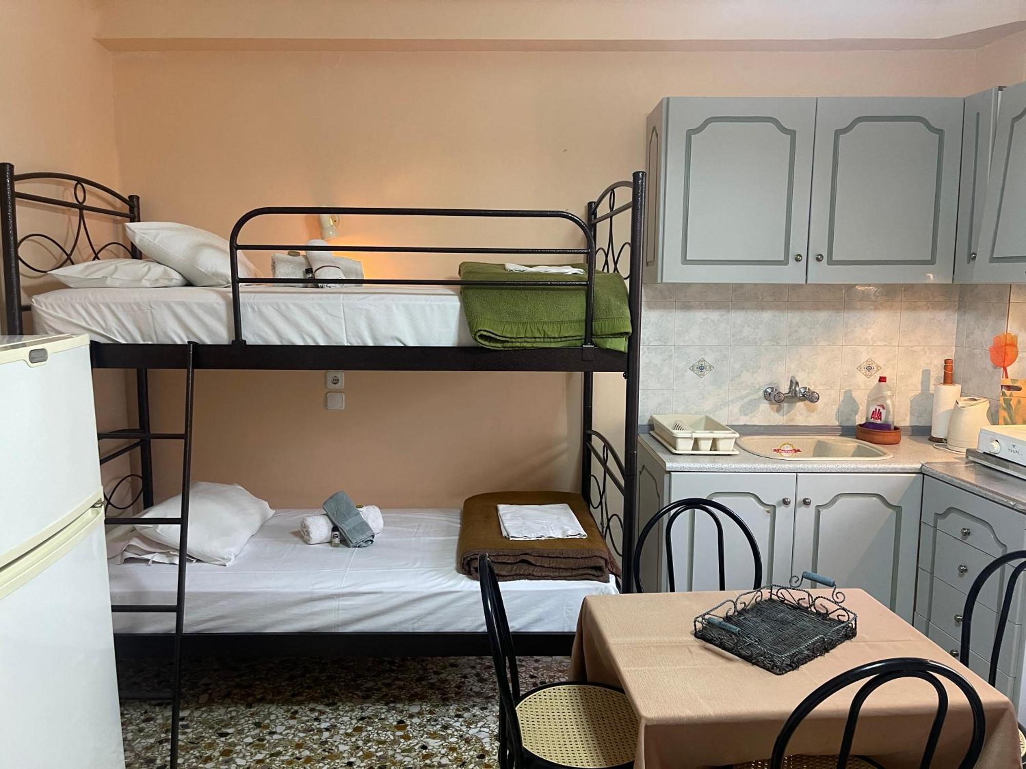 Pislis Rooms Kamena Vourla Bagian luar foto
